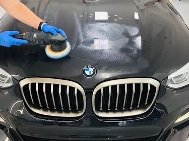Expert car polishing and paint correction service in Soesterberg near Utrecht